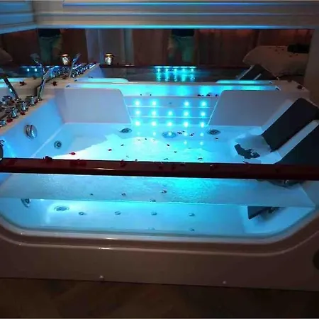 Apartament Glamour Prywatne Jacuzzi Starowislna Krakov Exteriér fotografie