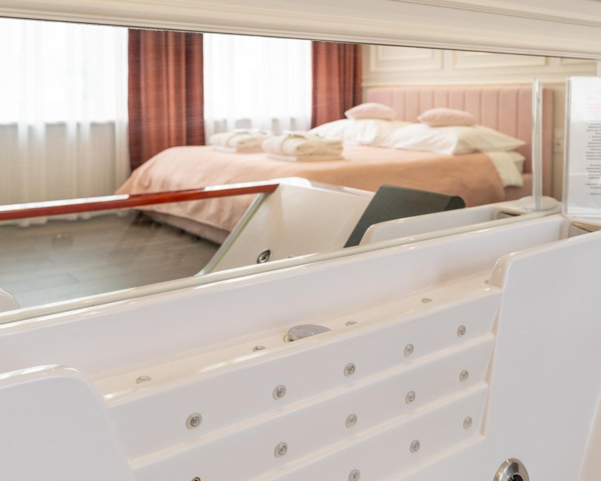 Glamour Prywatne Jacuzzi Starowislna